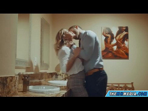 ❤️ Rehefa mamitaka anao ao amin'ny trano fidiovana ho an'ny besinimaro ny blonde be busty ❤❌ Vaovao  amin'ny pôrnôgrafia mg.pornobot.ru ️❤